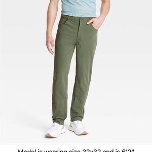 NWT Men’s all in motion lifestyle golf pant 30X32